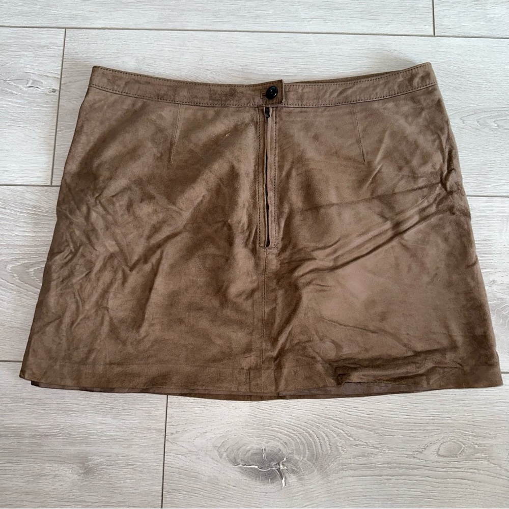 The Kooples Women's Brown Suede Leather Mini Skirt size medium zip details - Picture 3 of 7